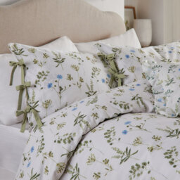 Wylder Meadow 100% Cotton Floral Duvet Cover Set, Super King, White - thumbnail 2
