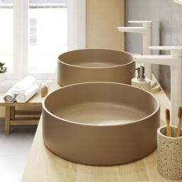 GoodHome Elland Matt Beige Terrazzo Effect Concrete & Polyresin Soap Dish - thumbnail 5