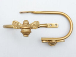 Brass bee Bee Curtain Holdbacks - Gold Finish - thumbnail 3