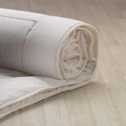 Lancashire Textiles 100% Natural Pure Wool Duvet 10.5 Tog Lightweight Temperature Regulating Quilt - Double - thumbnail 5