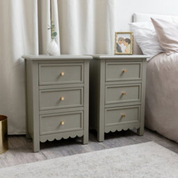 Melody Maison Pair Of Scalloped 3 Drawer Bedside Tables - Staunton Taupe Range