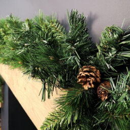 Samuel Alexander 2.7M Green Christmas Garland With Pine Cones And Mixed Needles - thumbnail 4