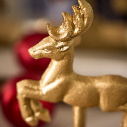 Dibor Prancing Reindeer Gold Decorative Stocking Hook Fireplace Stocking Holder Christmas Stocking Holder - thumbnail 4