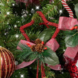Melody Maison Set Of 2 Red & White Star Shaped Hanging Christmas Decorations - thumbnail 3