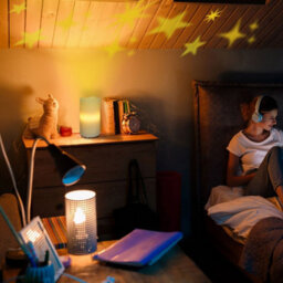 White Led Candle Star Projector - Battery Or Usb Powered Realistic Pillar Candle Ambient Led Light Home Decoration - H16 X 8Cm Dia - thumbnail 7