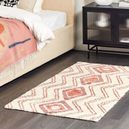 Wyld And Coco Geometric Hand-Tufted Cotton Rug 80 X 150 Cm Beige With Pink Accents Shaggy Boho. - thumbnail 2