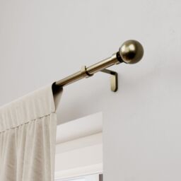 GoodHome Antiki Satin Antique Brass Effect Extendable Ball Single Curtain Pole Set, (L)1200mm-2100mm (Dia)19mm - thumbnail 4
