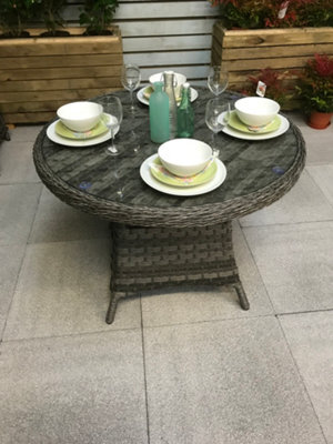 Signature Weave Victoria Wicker 4 Seater Round Dining Table Grey 100Cm - image 1