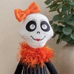 Samuel Alexander 55Cm Mrs Bones Seated Halloween Decoration With Dangly Legs - thumbnail 3