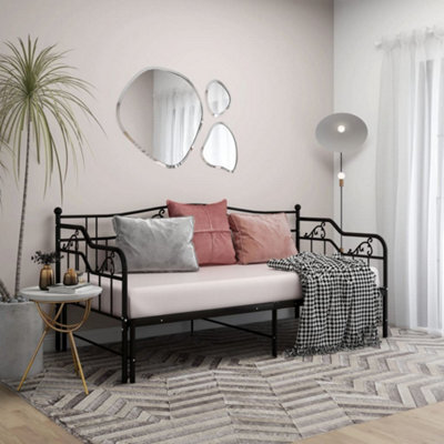 Berkfield Pull-Out Sofa Bed Frame Black Metal 90X200 Cm - image 1