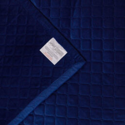 Homescapes Diamond Quilted Navy Velvet Throw - thumbnail 5