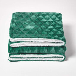 Homescapes Emerald Green Geometric Triangle Velvet Throw, 130 X 160 Cm - thumbnail 2