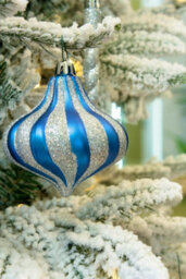 Christmas Tree World The 9Ft/270Cm Pre-Lit Snowy Alpine Tree With Warm White Lights - thumbnail 7
