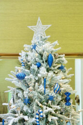 Christmas Tree World The 9Ft/270Cm Pre-Lit Snowy Alpine Tree With Warm White Lights - thumbnail 6
