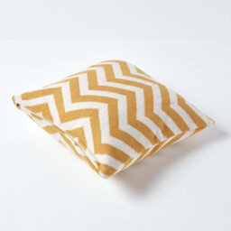 Homescapes Mustard Yellow Geometric Cotton Knitted Cushion Cover, 45 X 45 Cm - thumbnail 3