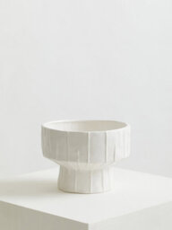 Orsina Ceramic White Vase, Versatile Pottery Vase, Compact And Lightweight Ceramic Vase For Artificial Flowers - thumbnail 3