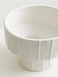 Orsina Ceramic White Vase, Versatile Pottery Vase, Compact And Lightweight Ceramic Vase For Artificial Flowers - thumbnail 5