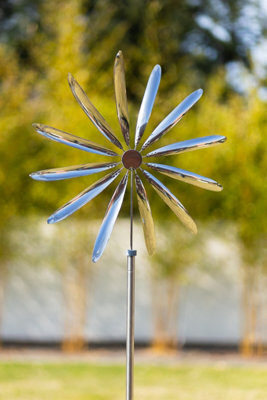 Home 2 Garden Modern Starburst Wind Dancer On Stake - image 1