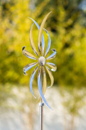 Home 2 Garden Modern Starburst Wind Dancer On Stake - thumbnail 3