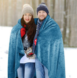 Ameha Fleece Plain Blanket, Lightweight & Reversible Throw For Travel, Bed & Sofa Blanket, Teal King 200X240Cm - thumbnail 4
