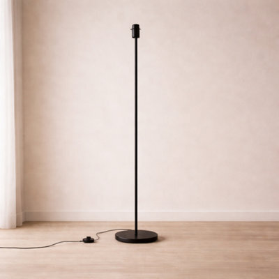 CGC Interiors Cgc Lena Matt Black Straight Floor Lamp - image 1