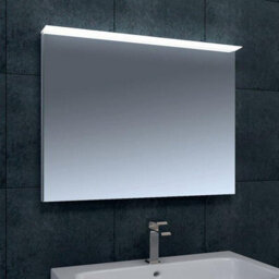 Plum&clay Venture Led Illuminated Bathroom Mirror With Demister & Shaver Socket (H)600mm (W)800mm