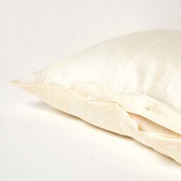 Homescapes Cream V Shaped Pillowcase Organic Cotton 400 Thread Count - thumbnail 3