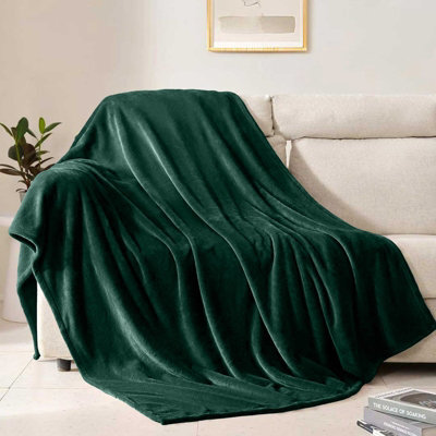 Aspire Homeware Emerald Fleece Throw Blanket, Single (L)150Cm X (W)130Cm - image 1