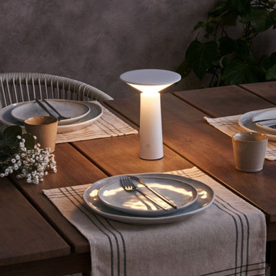 Beliani Luma Table Lamp White Iron With Wireless Touch Dimmer, Usb Charging, 14Cm X 19Cm - image 1