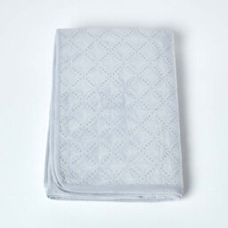 Homescapes Luxury Grey Quilted Velvet Bedspread Geometric Pattern 'eternity Ring' Throw, 200 X 200 Cm - thumbnail 2