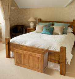 Hallowood Furniture London Oak Blanket Box - thumbnail 9