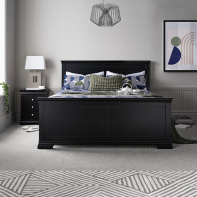 Chateaux Black Wooden Bed Frame Only - Double 4Ft6 Bed Frame - image 1