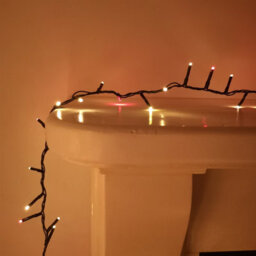 Samuel Alexander 25M 1000 Led Treebrights Christmas String Lights With Timer In Red & Vintage Gold - thumbnail 3