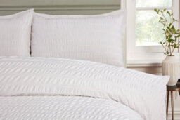 Rapport Home Seersucker Luxury Polyester Duvet Cover Set & Pillowcase Double White - thumbnail 2