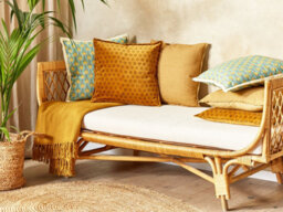 Beliani Set Of 2 Decorative Cushions Rapis Velvet 45 X 45 Cm Yellow Geometric Pattern - thumbnail 2