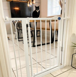 Bettacare Auto Close Pet Gate, 89.4Cm - 96.4Cm, White, Pressure Fit Stair Gate For Dog & Puppy - thumbnail 7