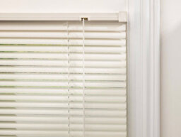 Lister Cartwright 25mm Pvc Venetian Blinds Windows Easy Fit Child Safety Included (White, 60 Cm Width X 160 Cm Drop) - thumbnail 8