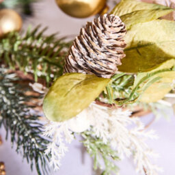Dibor Magnolia Blush Festive Decor Autumn-Winter Front Door Wreath Christmas Wreath 55Cm - thumbnail 6