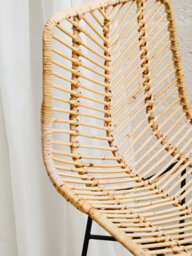 Orsina Rattan Brown Bar Chair, Rattan Kitchen Stool, Hand-Woven Breakfast Stool With Black Metal Legs - thumbnail 3