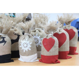 Danish White Snowflake Jute Pouch Set Of 3 - Christmas Gift Bags - thumbnail 5