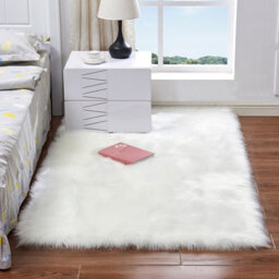 Living And Home Ultra Soft Fluffy White Rectangle Super Soft Shaggy Area Rug Floor Rugs Furniture Protector 90Cm L X 60 Cm W