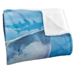 Royce Mcclure Silky Great White Shark Supersoft Blanket Multicoloured (152Cm X 127Cm) - thumbnail 3