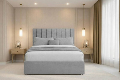 "Chester & Oakley Beds Chester & Oakley Lunar Silver Plush Divan Bed Base No Drawers With 26"" Strutted Headboard 4'6 Double" - image 1