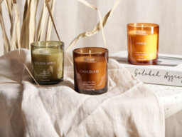Beliani Set Of 3 Scented Candles Sheer Joy Soy Wax Fruity Notes Fresh Notes - thumbnail 2