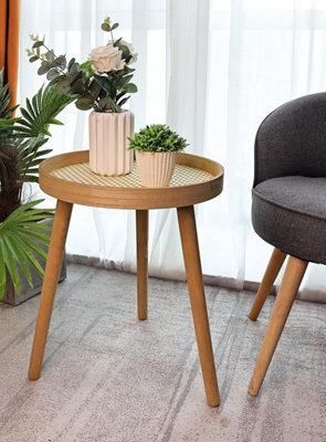 Spot On Dealz Side Table Natural Wooden Accent Table With Pine Legs And Mdf Tray Compact Round Design Small End Table - image 1