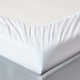 Homescapes White Cotton Cot Bed Fitted Sheets 200 Thread Count, 2 Pack - thumbnail 4
