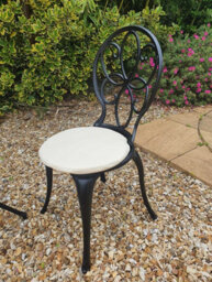 Sh&g Rayleigh 2 Seat Bistro Set - 3 Piece Round Table & Chairs - Black Cast Aluminium With Cream Cushions - Indoor & Outdoor - thumbnail 6