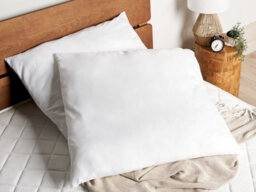 Beliani Set Of 2 Pillows Errigal High Microfibre 80 X 80 Cm White - thumbnail 2