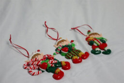 Shatchi 3Pc Christmas Tree Hanging Decorations With Cup Cake Candy Santa Snowman Teddy Xmas Tree Wall Home Décor Ornaments - thumbnail 6