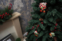 Shatchi 3Pc Christmas Tree Hanging Decorations With Cup Cake Candy Santa Snowman Teddy Xmas Tree Wall Home Décor Ornaments - thumbnail 5